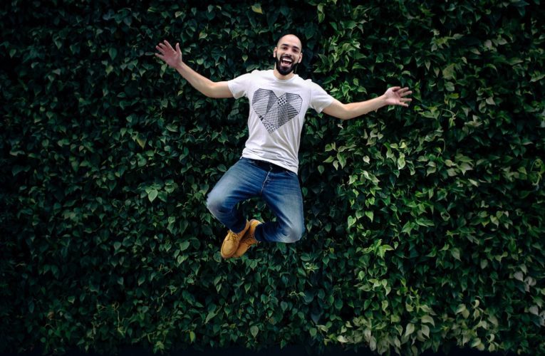Can Happiness be Learned: the Role of Technology in Cultivating Happiness in Ponder